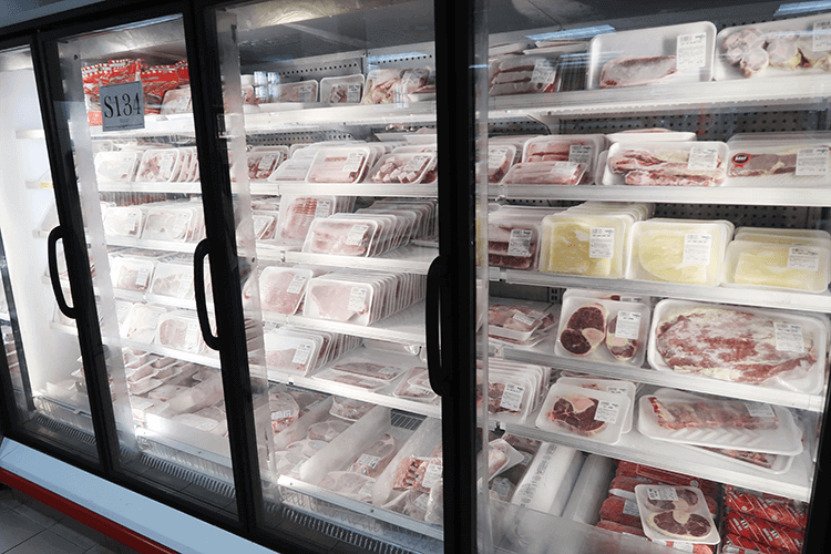 パラオWCTCの冷凍お肉コーナー